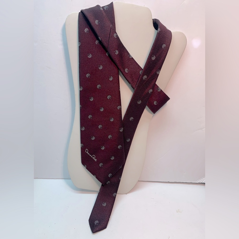 Oscar de la Renta Tie